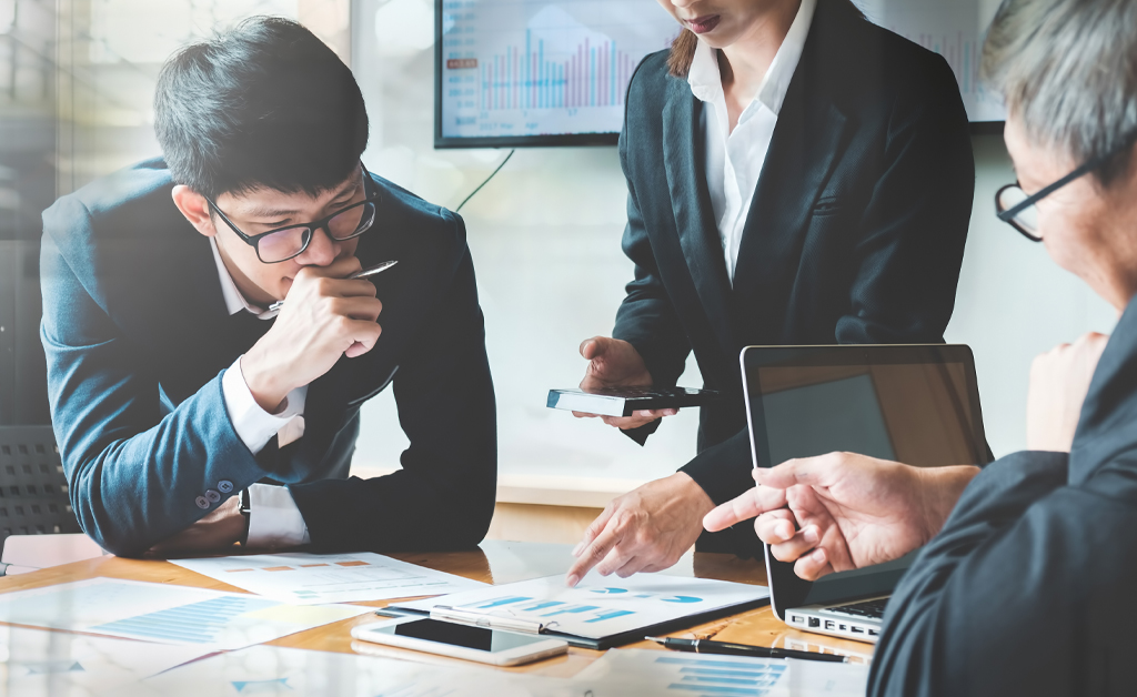 施賀さんが語る：Ragic を活用した現場課題の解決と柔軟な業務ソリューション Icon