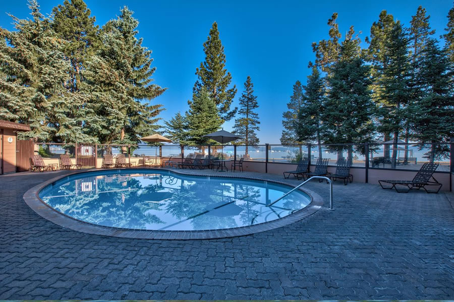 Tahoe Beach & Ski Club